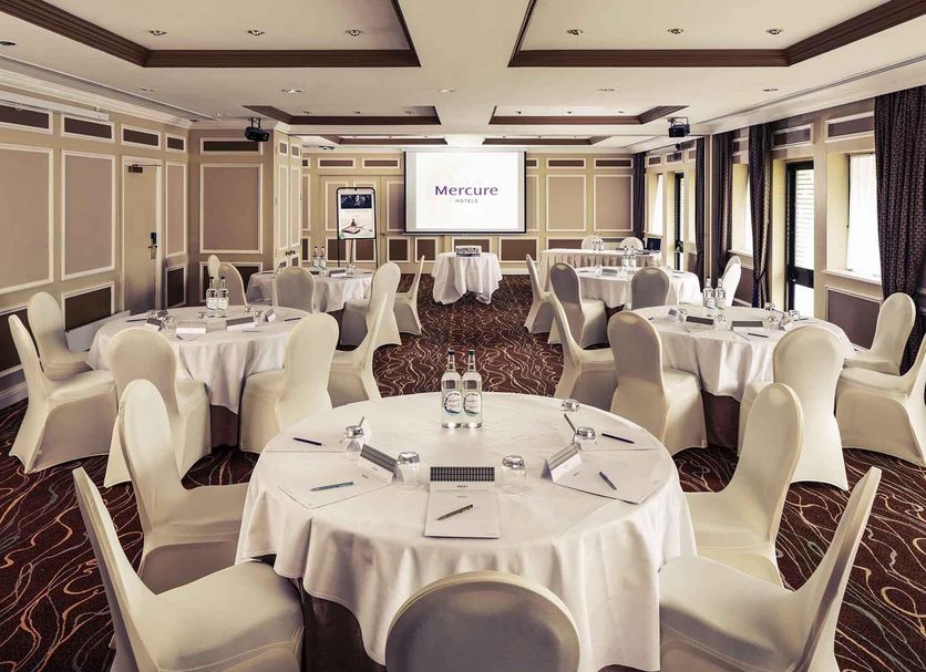 Banquet hall Photo
