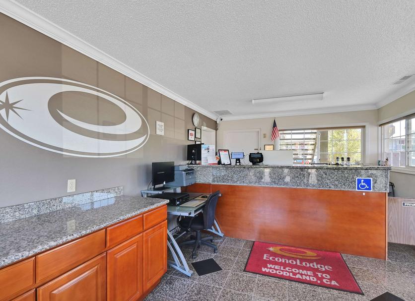 Front desk Photo