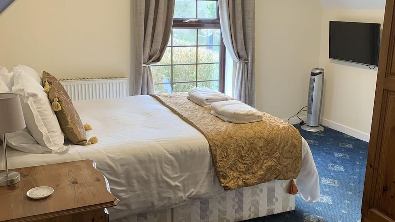 The Dog & Doublet Inn