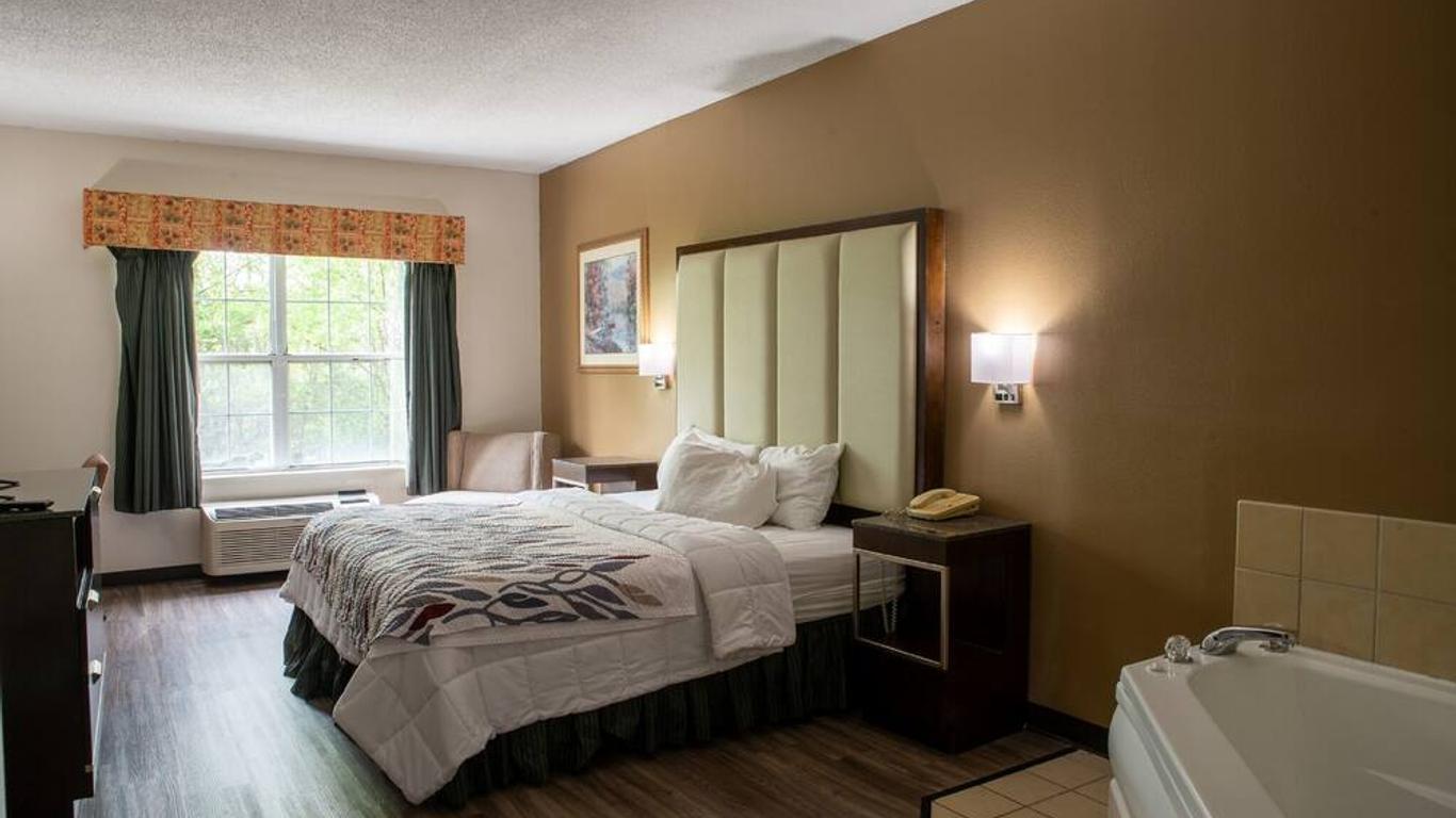 Blisspoint Inn & Suites Marion