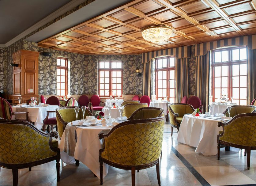 Restaurant Photo