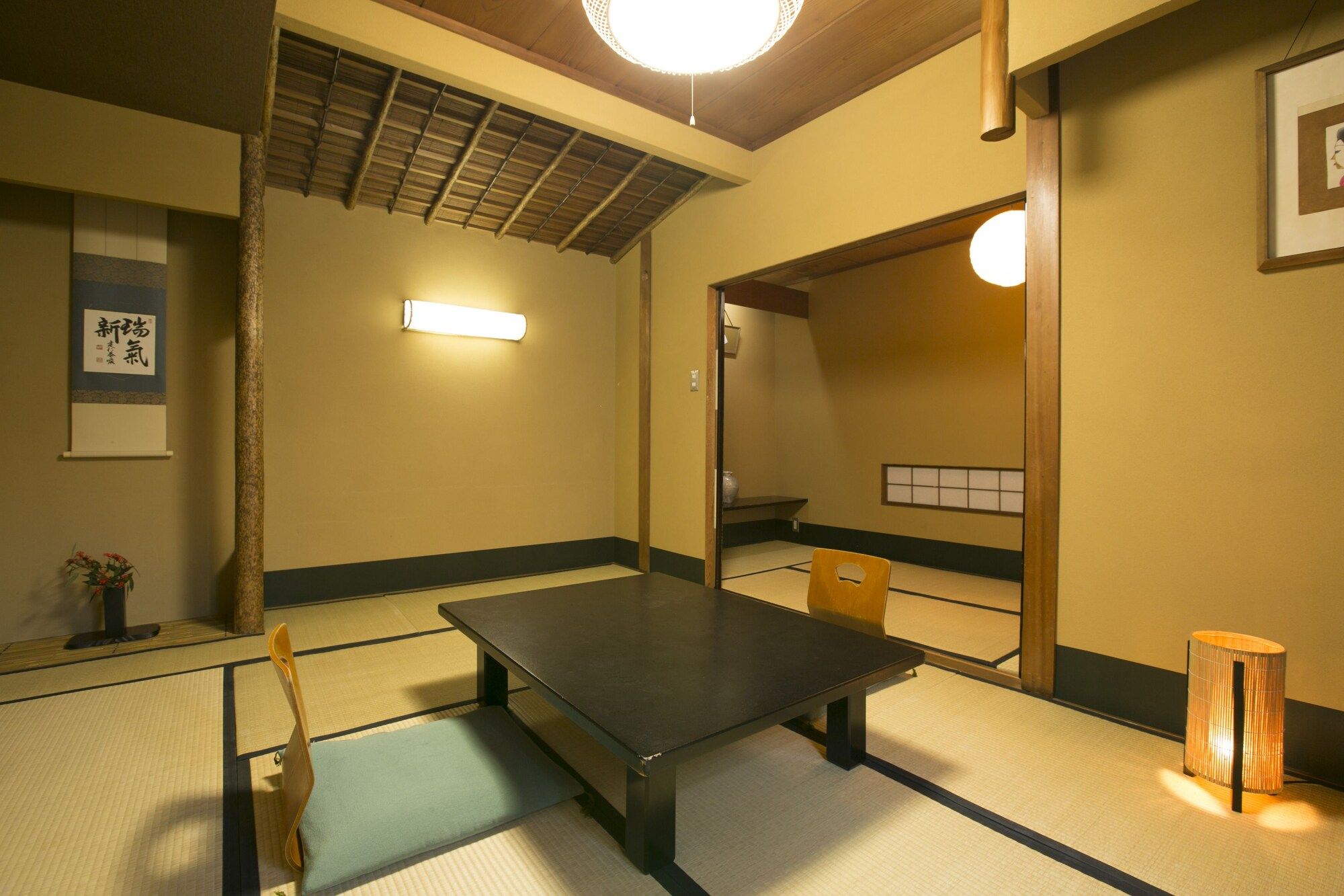Dining room Photo
