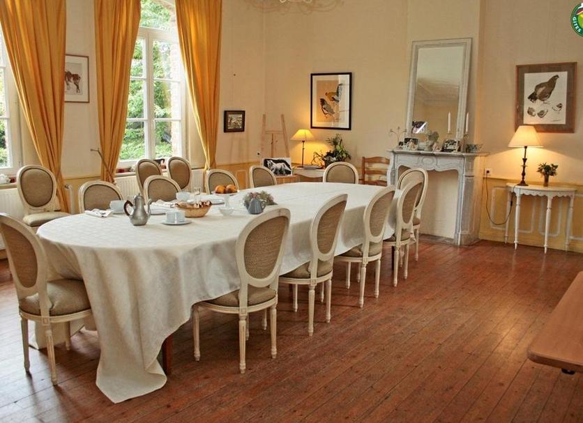 Dining room Photo