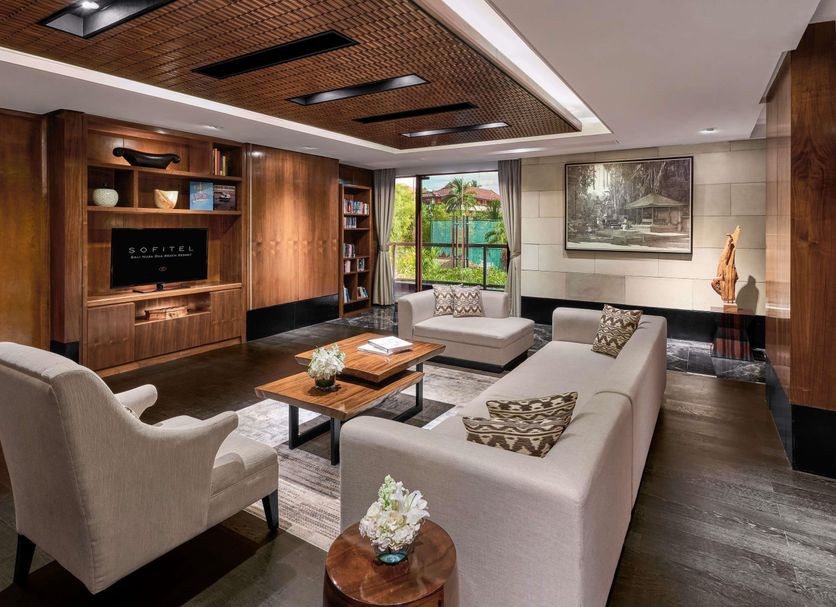 Lounge Photo