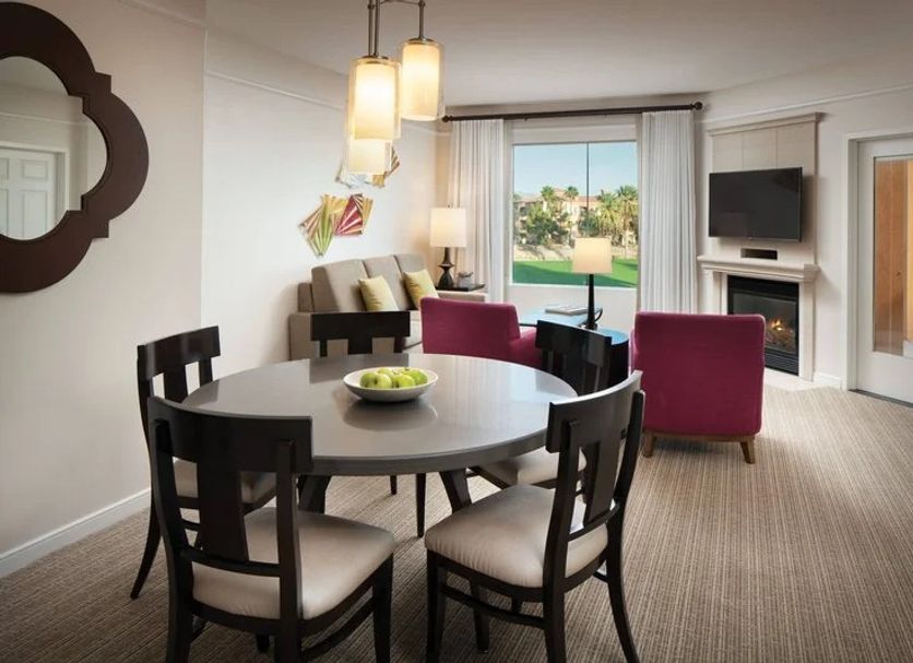 Dining room Photo