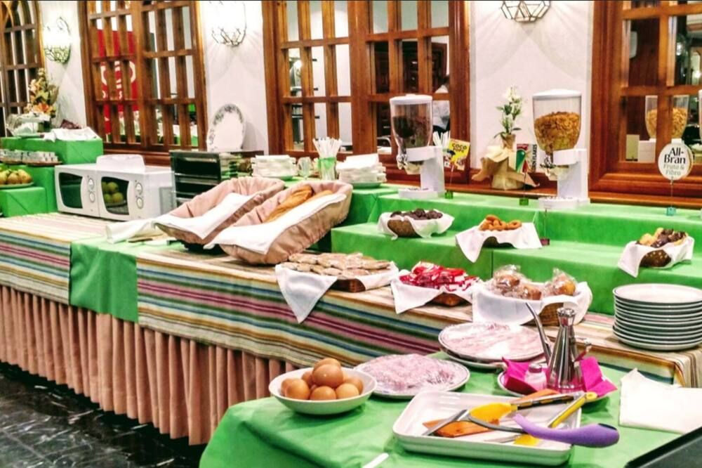 Buffet Photo