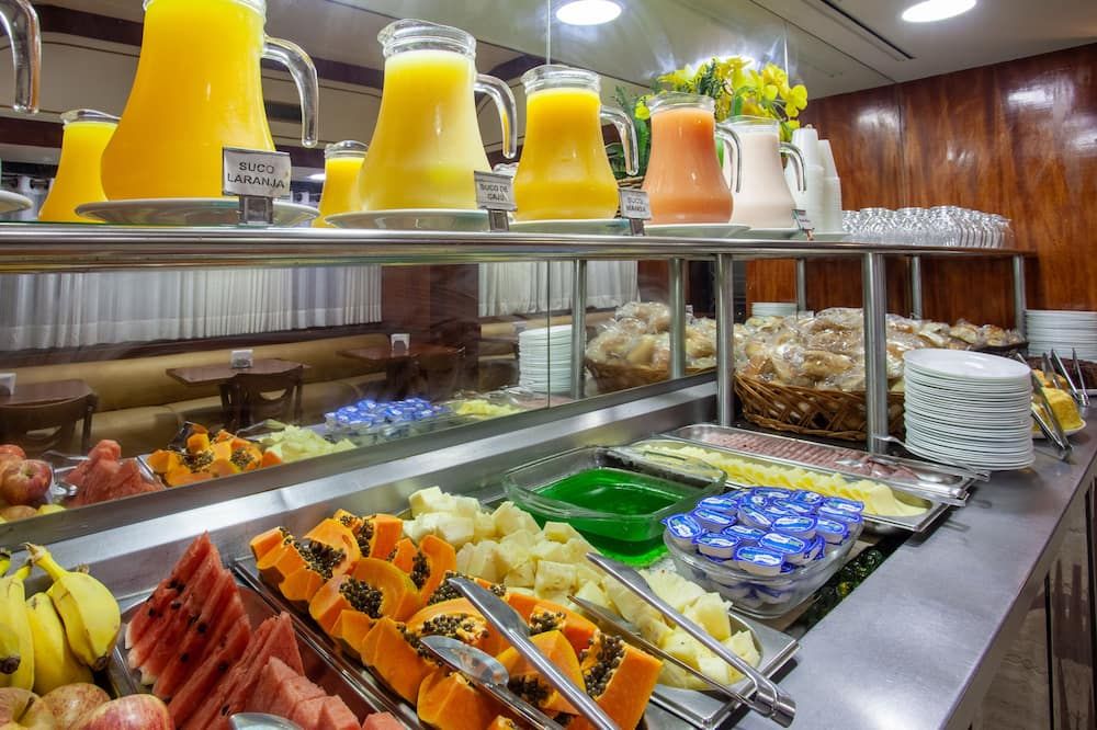 Buffet Photo