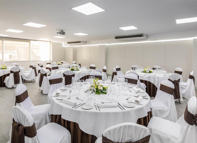 Banquet hall Photo