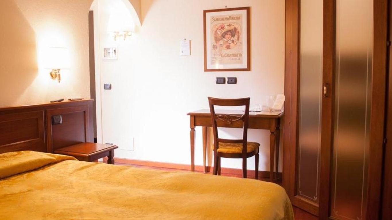 Villa Chiara Hotel
