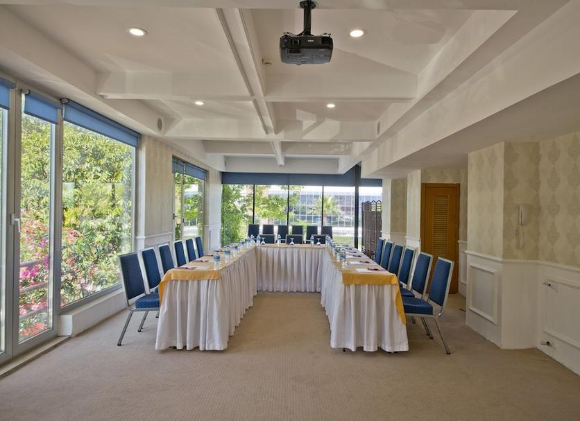 Conference room Photo