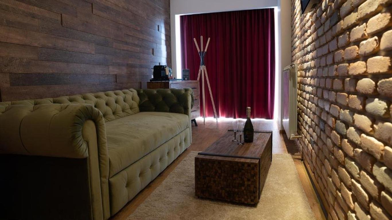 The Residence Central Jacuzzi Boutique (Adult Only)
