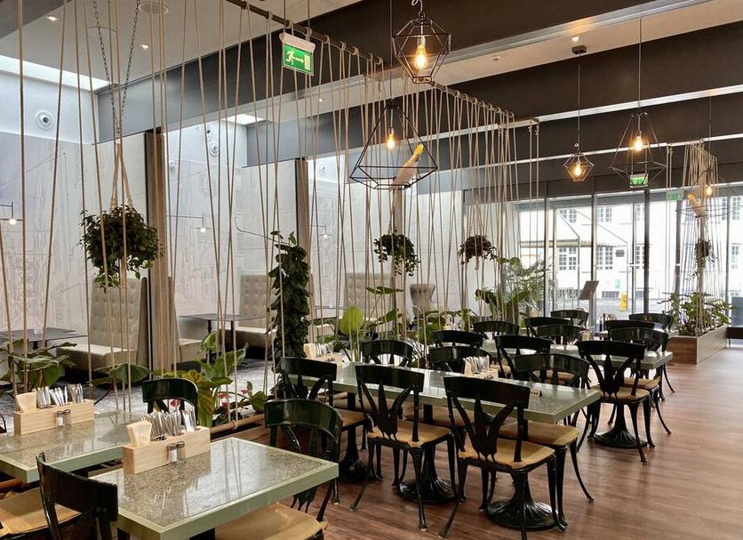 Restaurant Photo