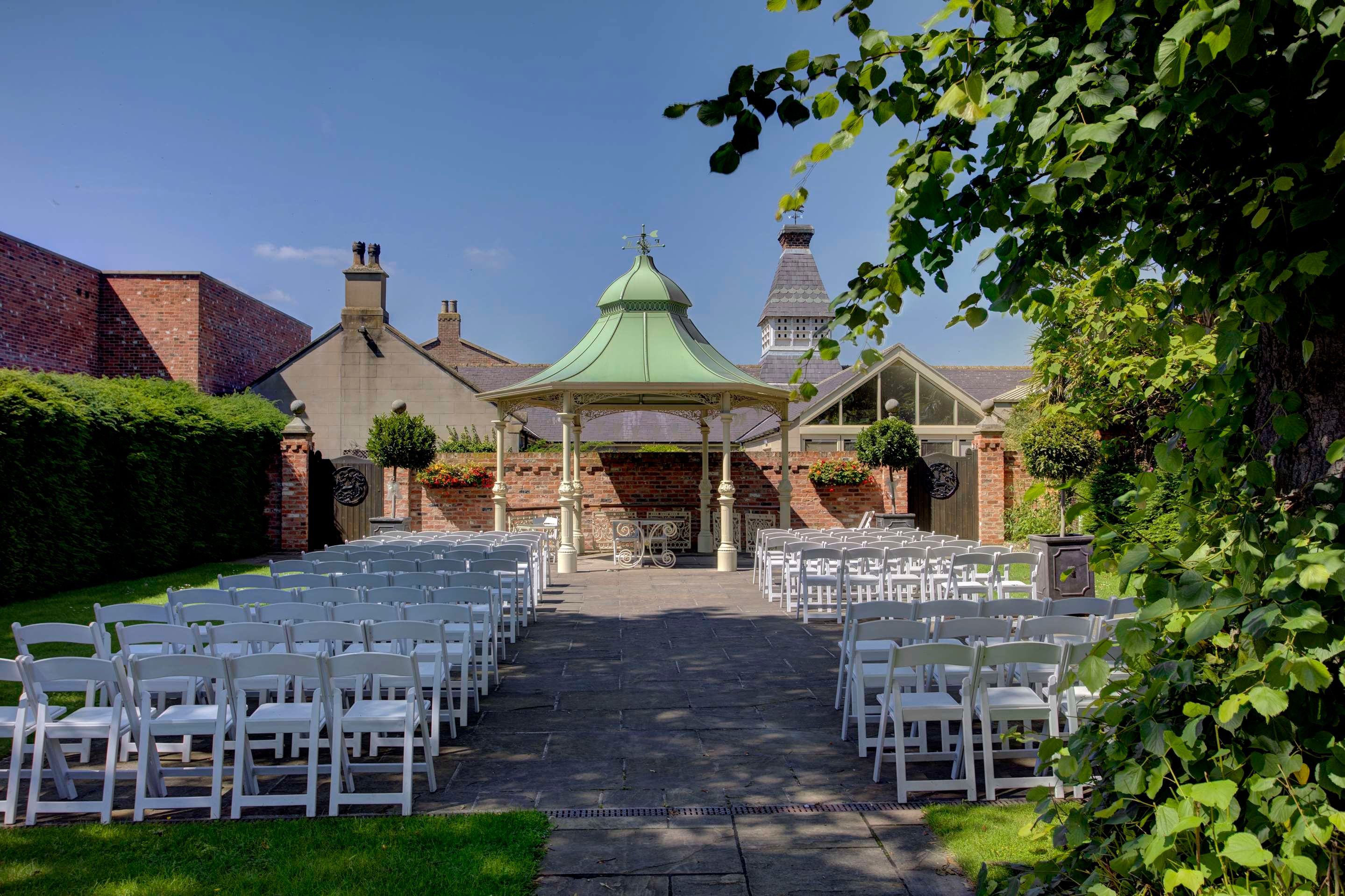 Banquet hall