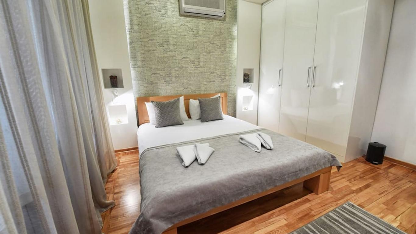 L9 Top Central Rooms and Apartments 2
