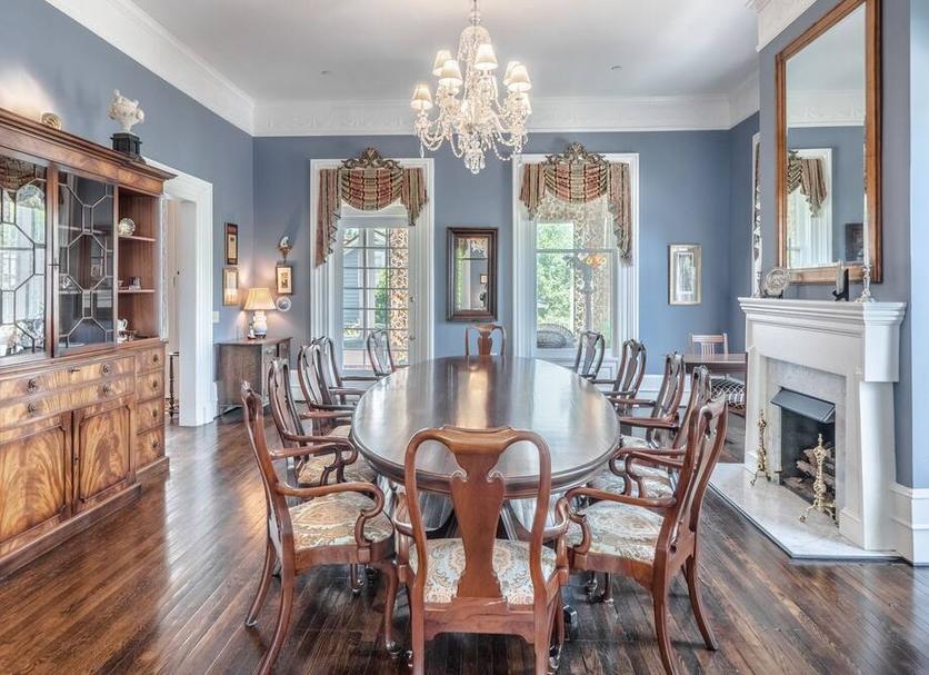 Dining room Photo