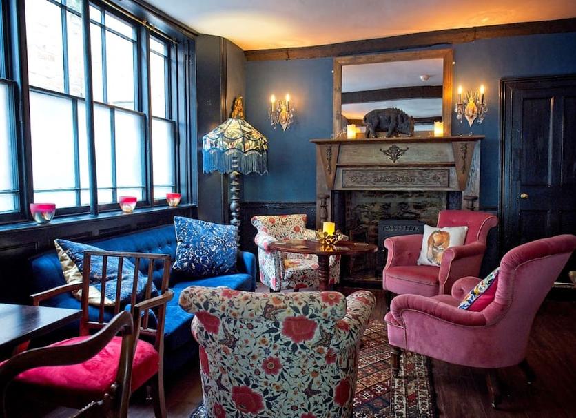 Lounge Photo