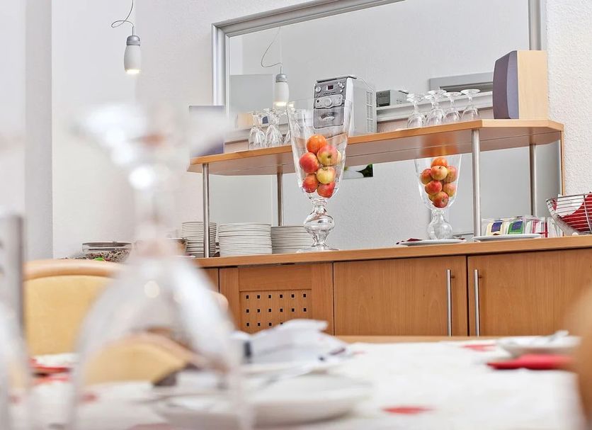 Buffet Photo