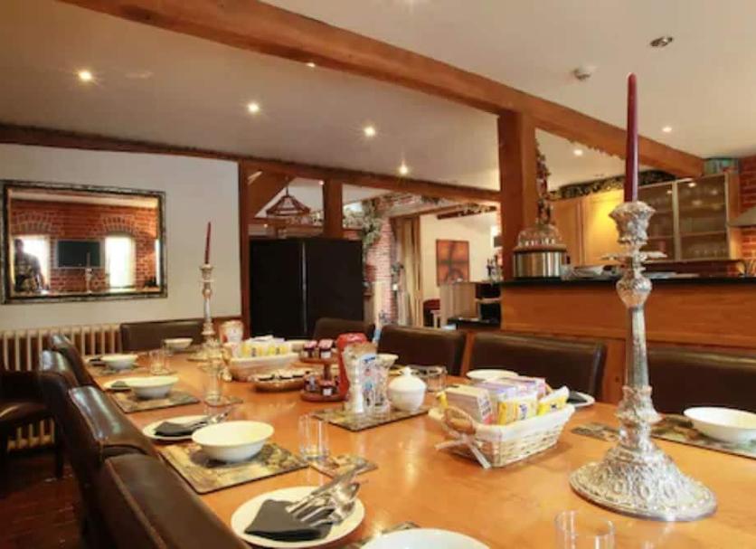 Dining room Photo