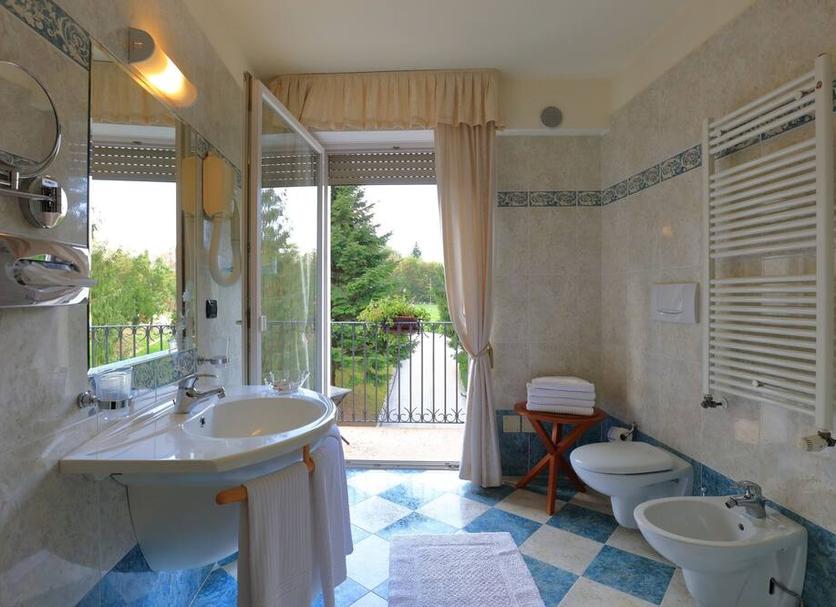 Bathroom Photo