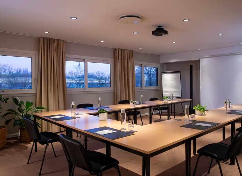 Conference room Photo
