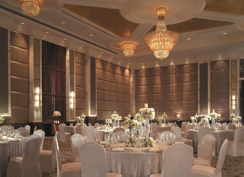 Banquet hall Photo