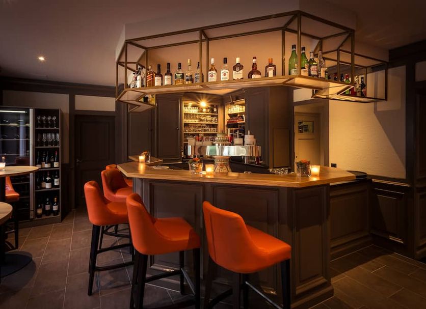 Bar Photo