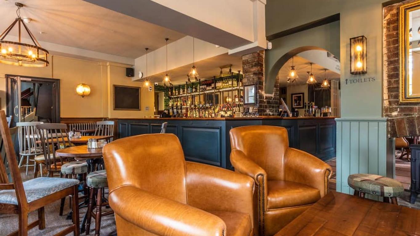 Greyhound Hotel