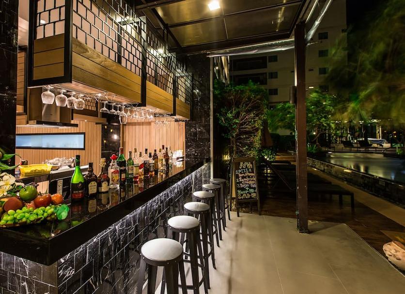 Bar Photo