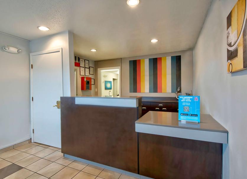 Front desk Photo