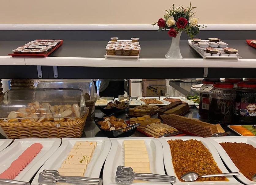 Buffet Photo