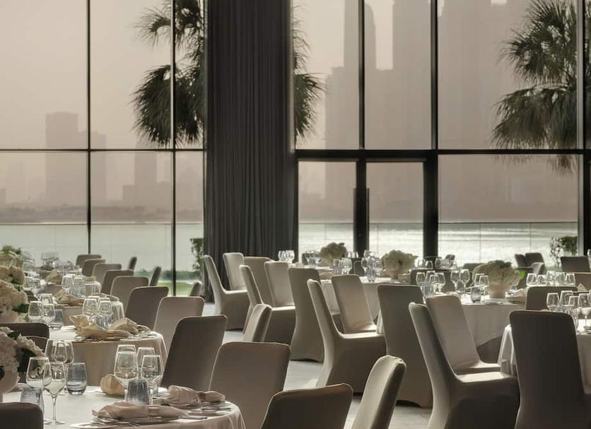 Banquet hall Photo