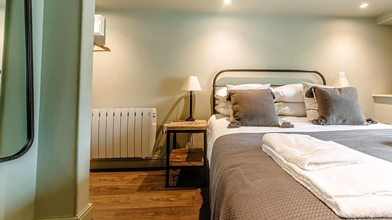 Seven Stars Penryn