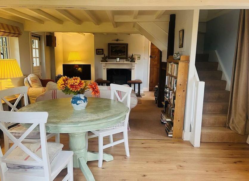 Dining room Photo