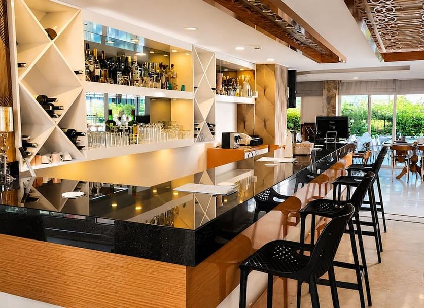 Bar Photo