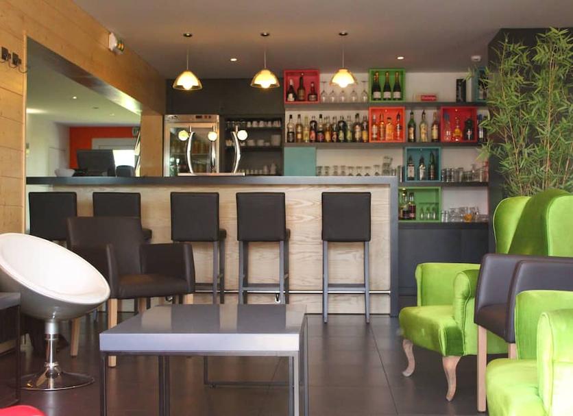 Bar Photo