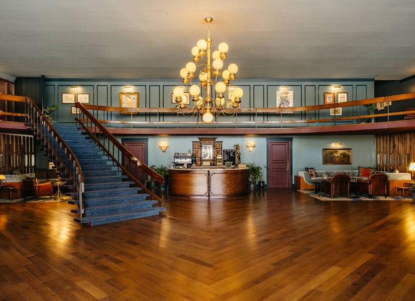 Lobby Photo