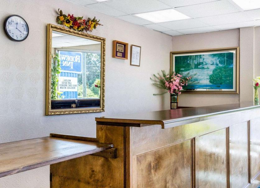 Front desk Photo