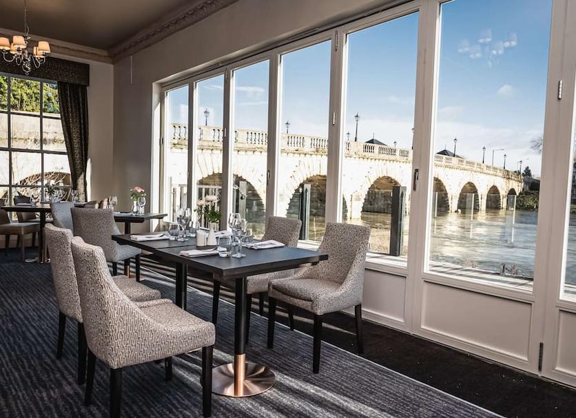 Dining room Photo