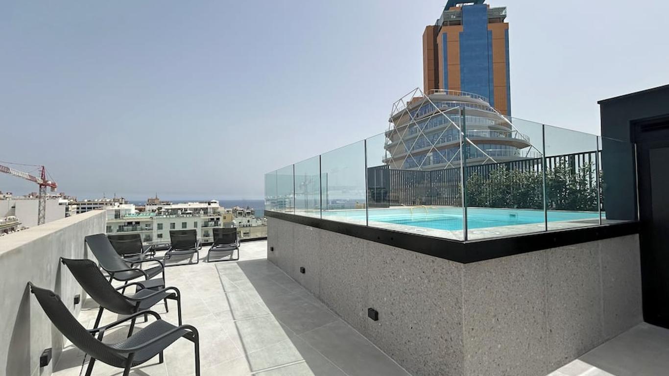 Onyx Hotel