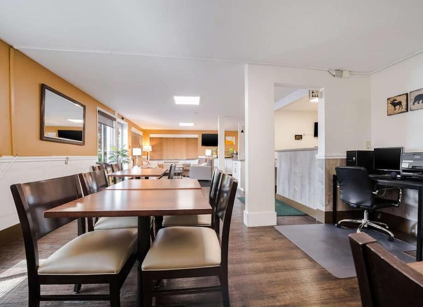 Dining room Photo