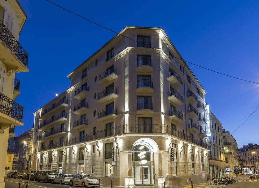 Building Photo