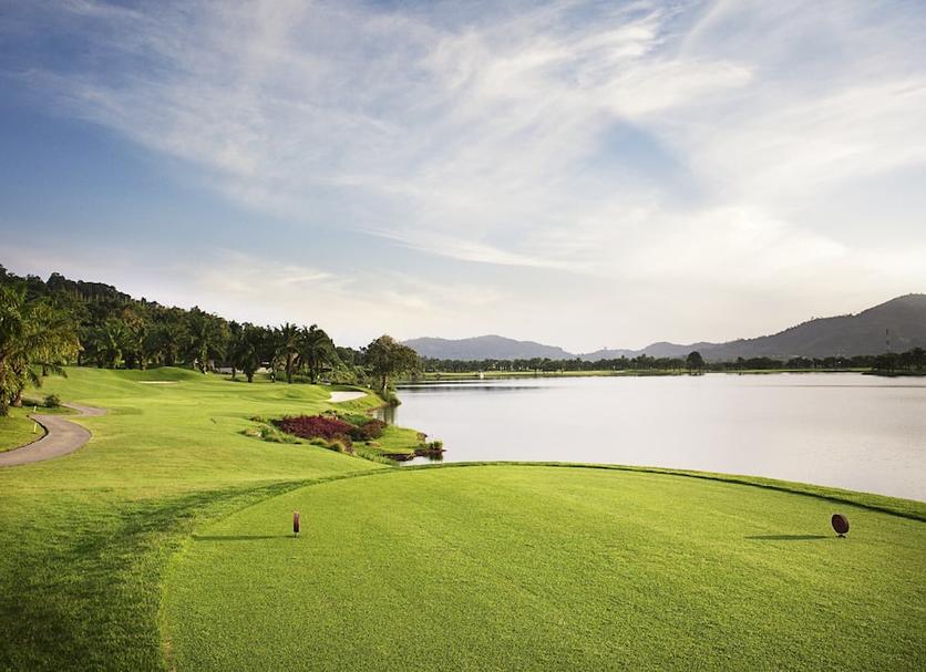 Golf course Photo