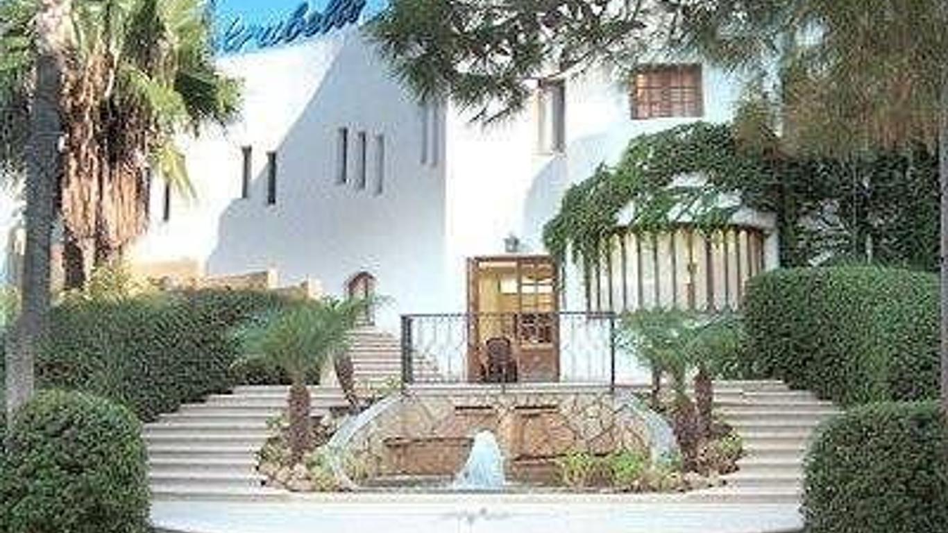 Hotel Akrabello