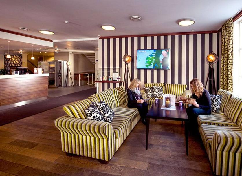 Lounge Photo
