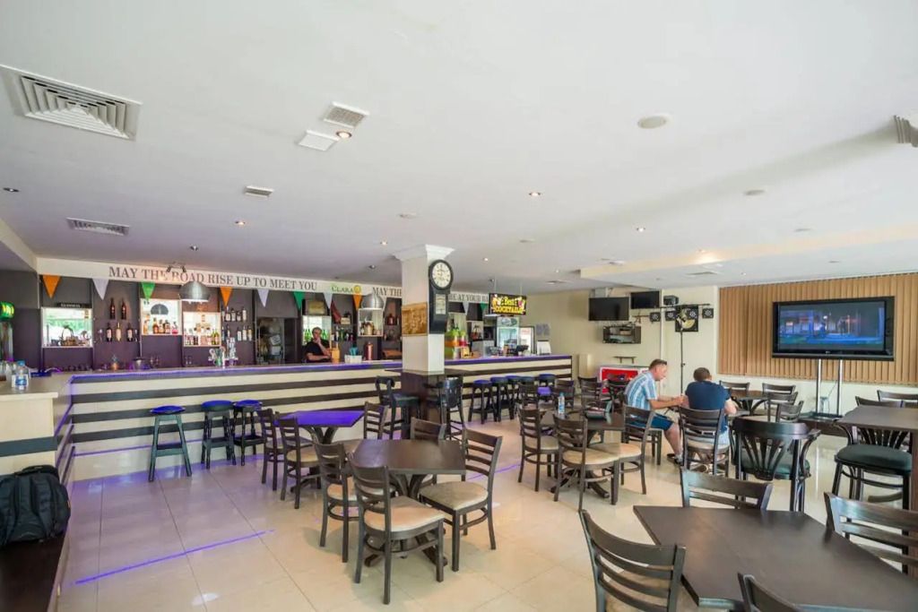 Bar Photo