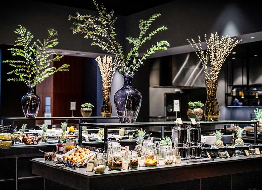 Buffet Photo