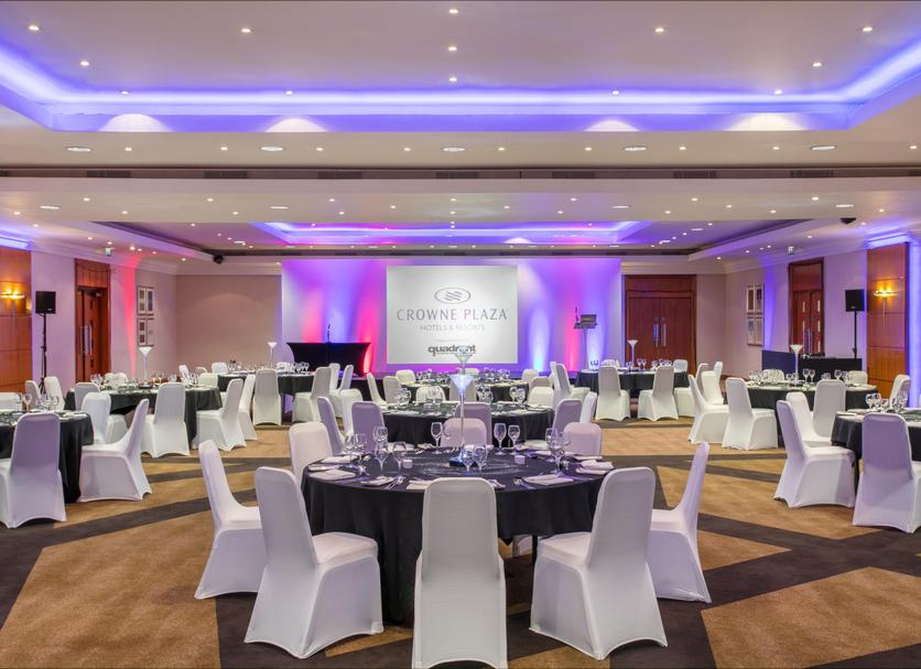 Banquet hall Photo