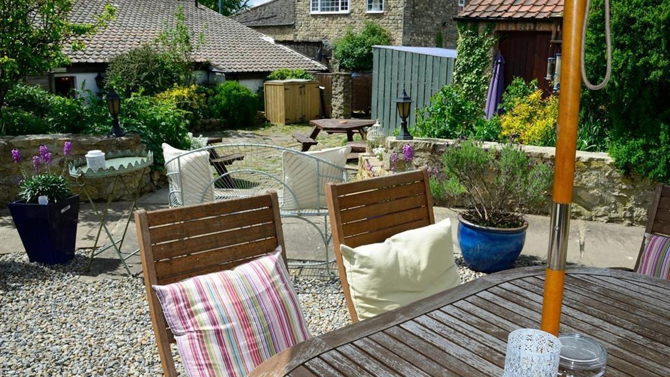 The Castle Arms Inn