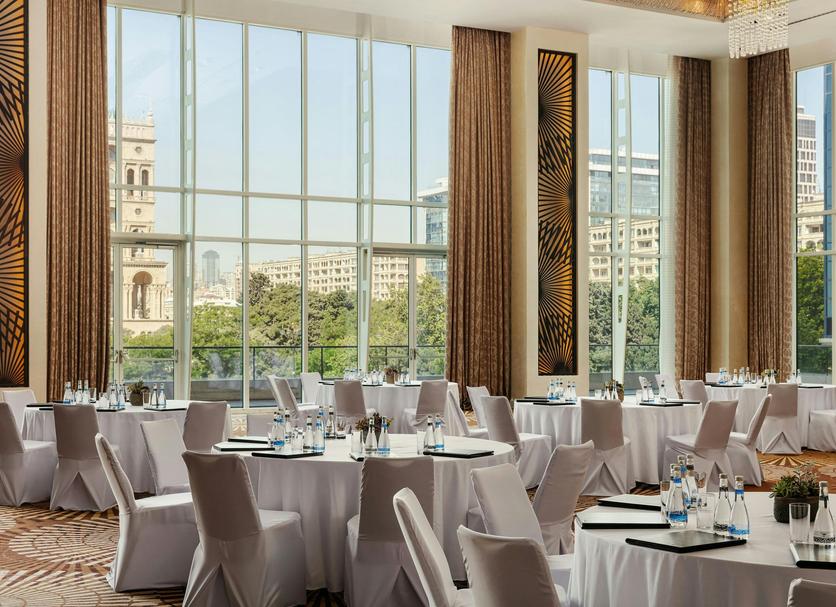 Banquet hall Photo