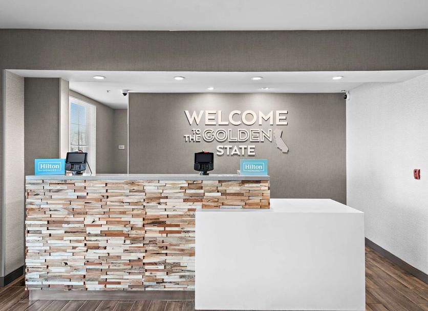 Front desk Photo
